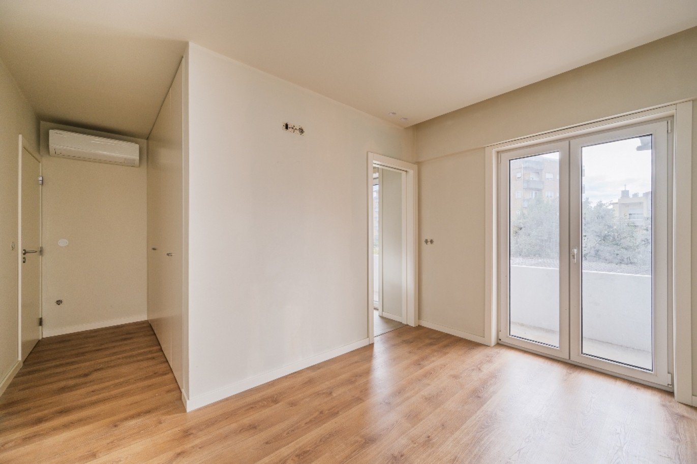 Apartamento T4 Duplex com jardim e varanda à venda nas Antas, Porto_347836