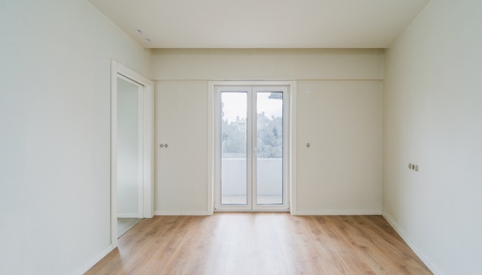 Apartamento T4 Duplex com jardim e varanda à venda nas Antas, Porto_347838