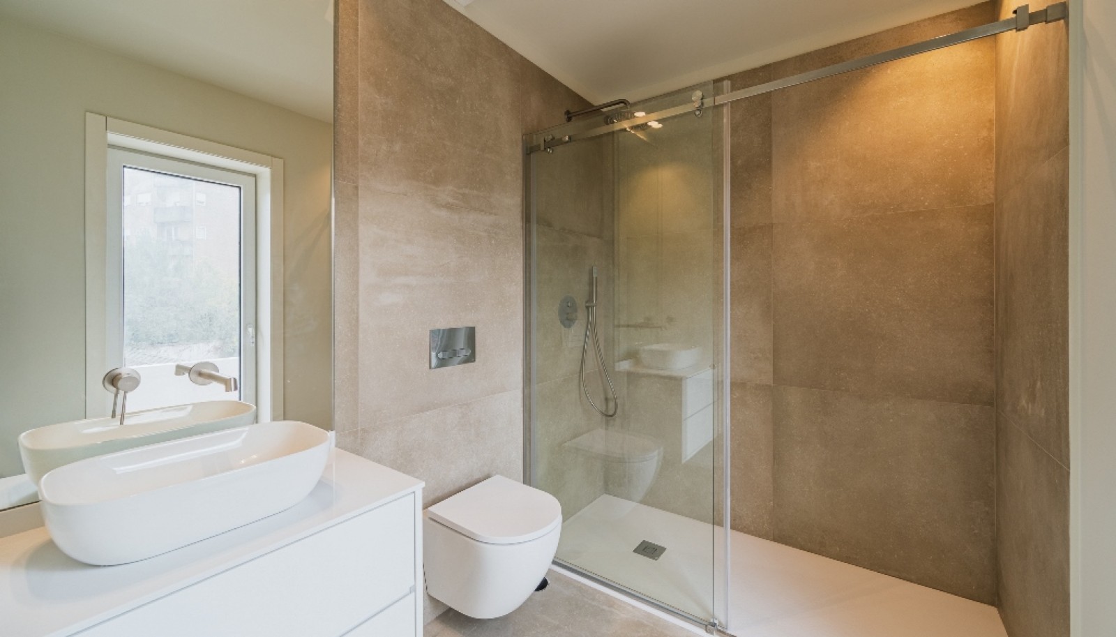 Apartamento T4 Duplex com jardim e varanda à venda nas Antas, Porto_347840