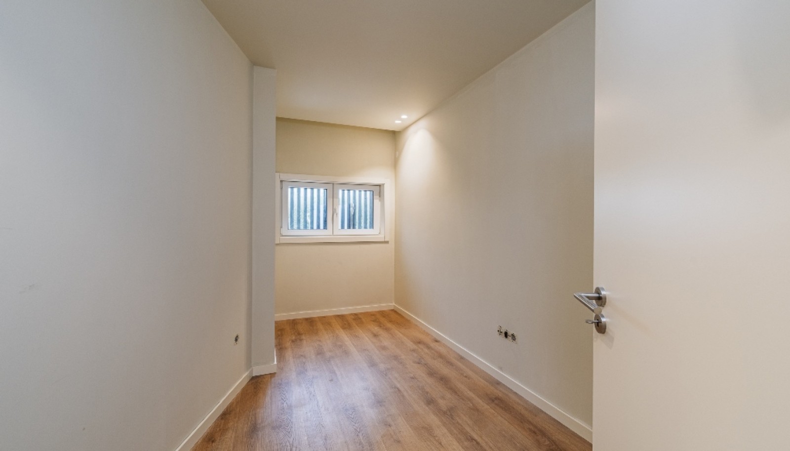 Apartamento T4 Duplex com jardim e varanda à venda nas Antas, Porto_347842