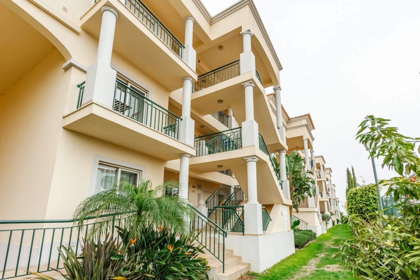 Appartement duplex de 3 chambres à vendre à Guia, Algarve, Portugal_349003