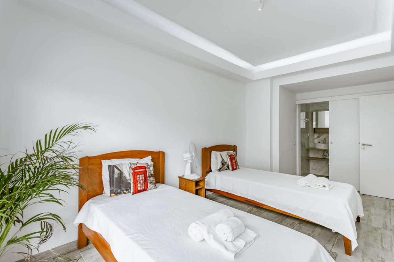 Wohnung mit 2 Schlafzimmern zu verkaufen, Quarteira, Algarve, Portugal_349025