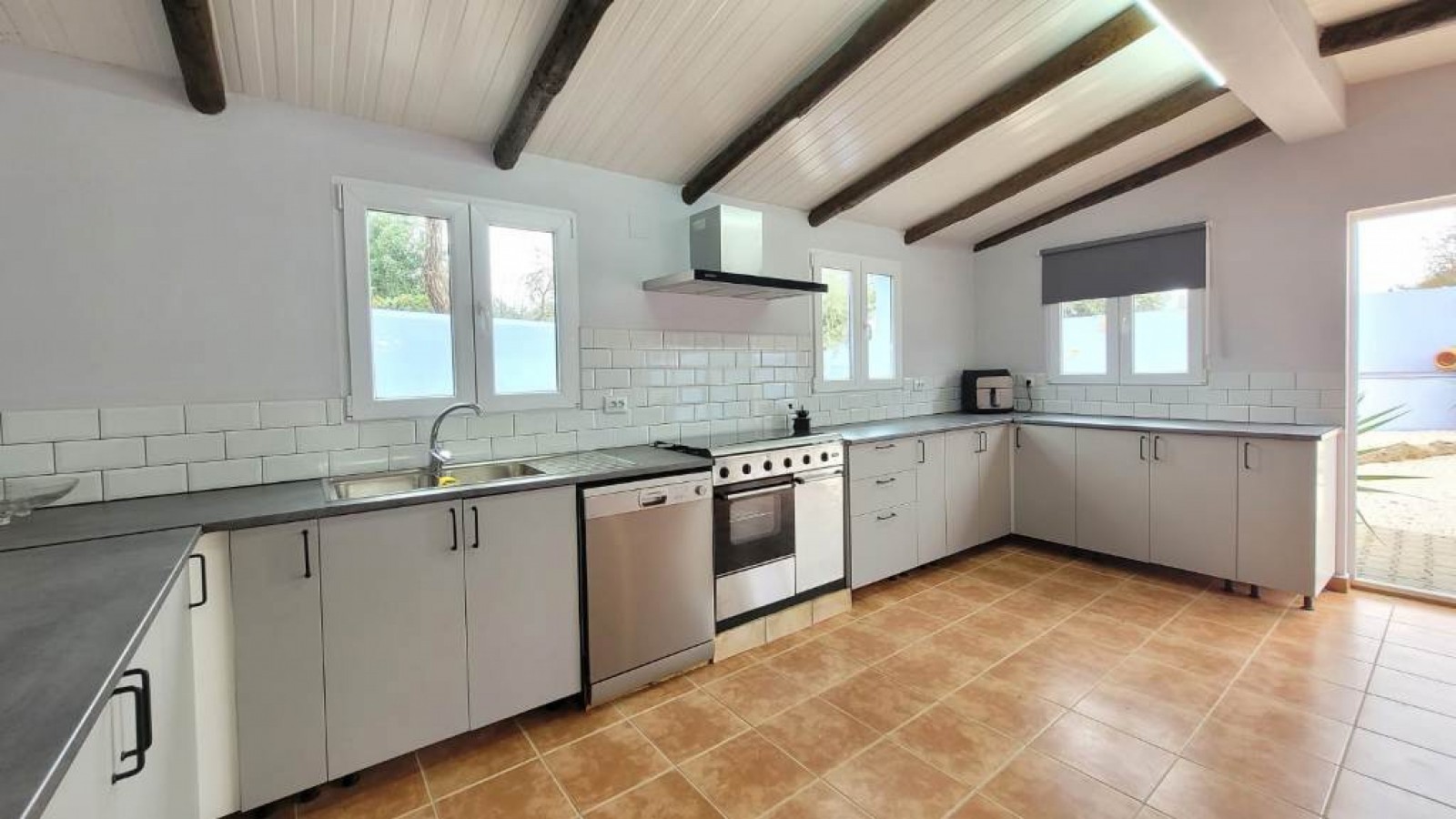 Renovierte 4-Schlafzimmer-Villa zu verkaufen Silves, Algarve, Portugal_349079