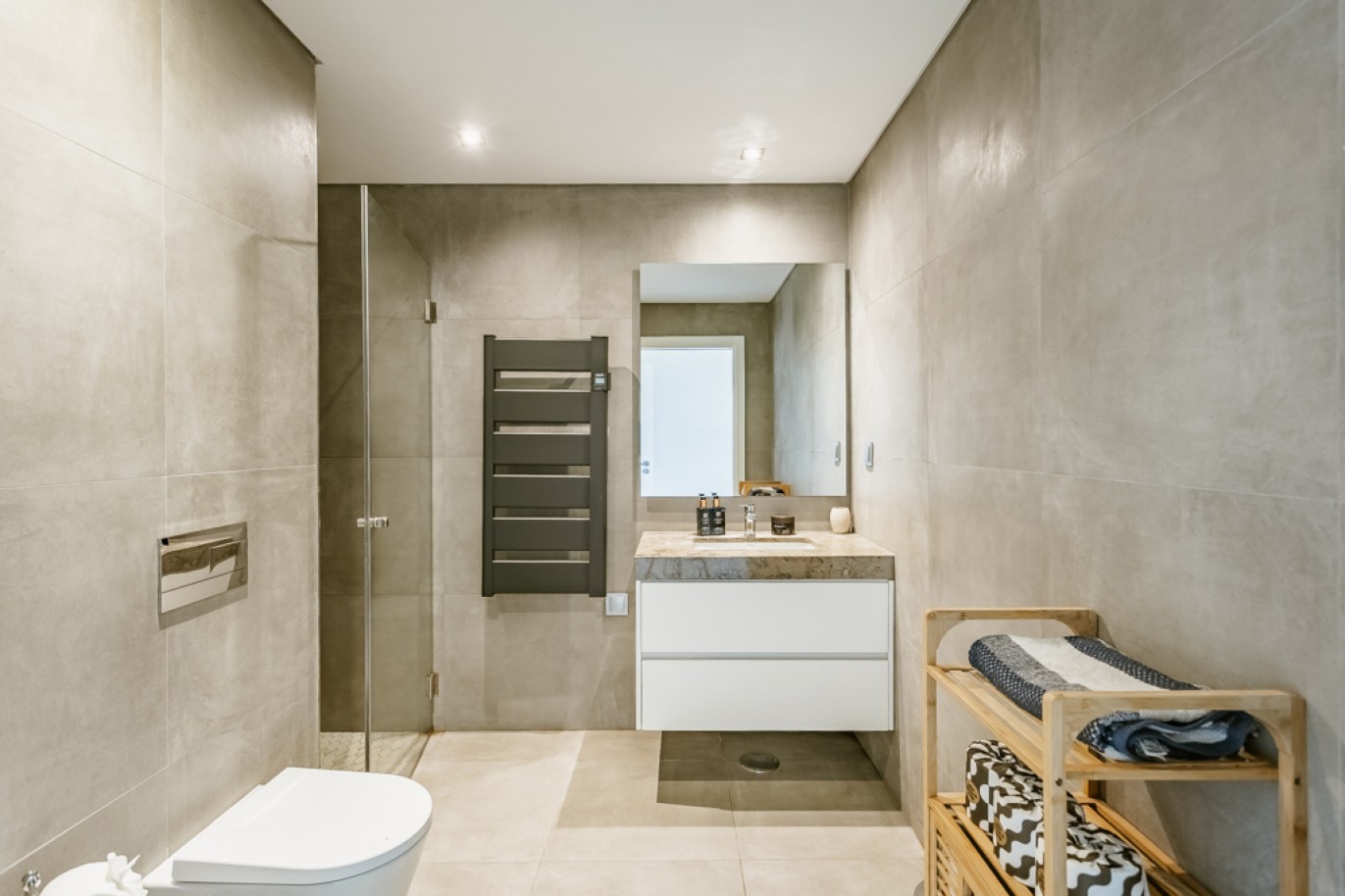 Moradia V4 com vista para rio Arade à venda em Lagoa, Algarve_349140