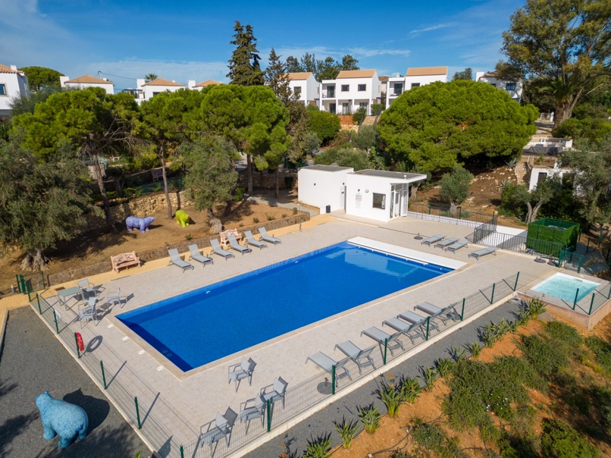 Villa with 3 Bedrooms, in luxury condominium, Carvoeiro, Algarve_349271