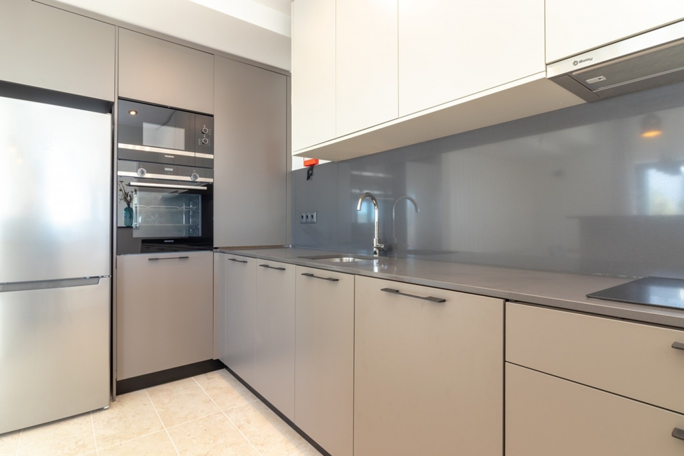 Villa with 3 Bedrooms, in luxury condominium, Carvoeiro, Algarve_349272