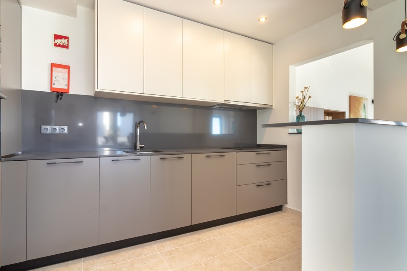 Villa with 3 Bedrooms, in luxury condominium, Carvoeiro, Algarve_349274