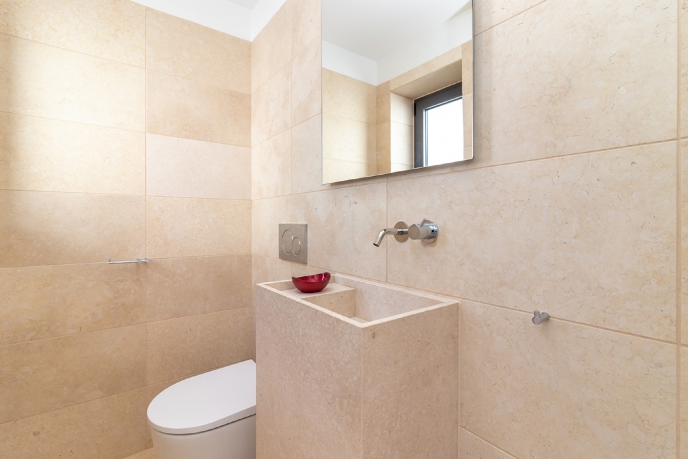 Villa with 3 Bedrooms, in luxury condominium, Carvoeiro, Algarve_349277