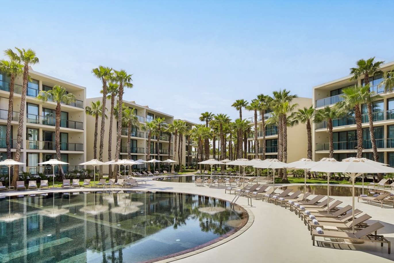 Apartamento T1+1 à venda em branded residence nos Salgados, Algarve_349643