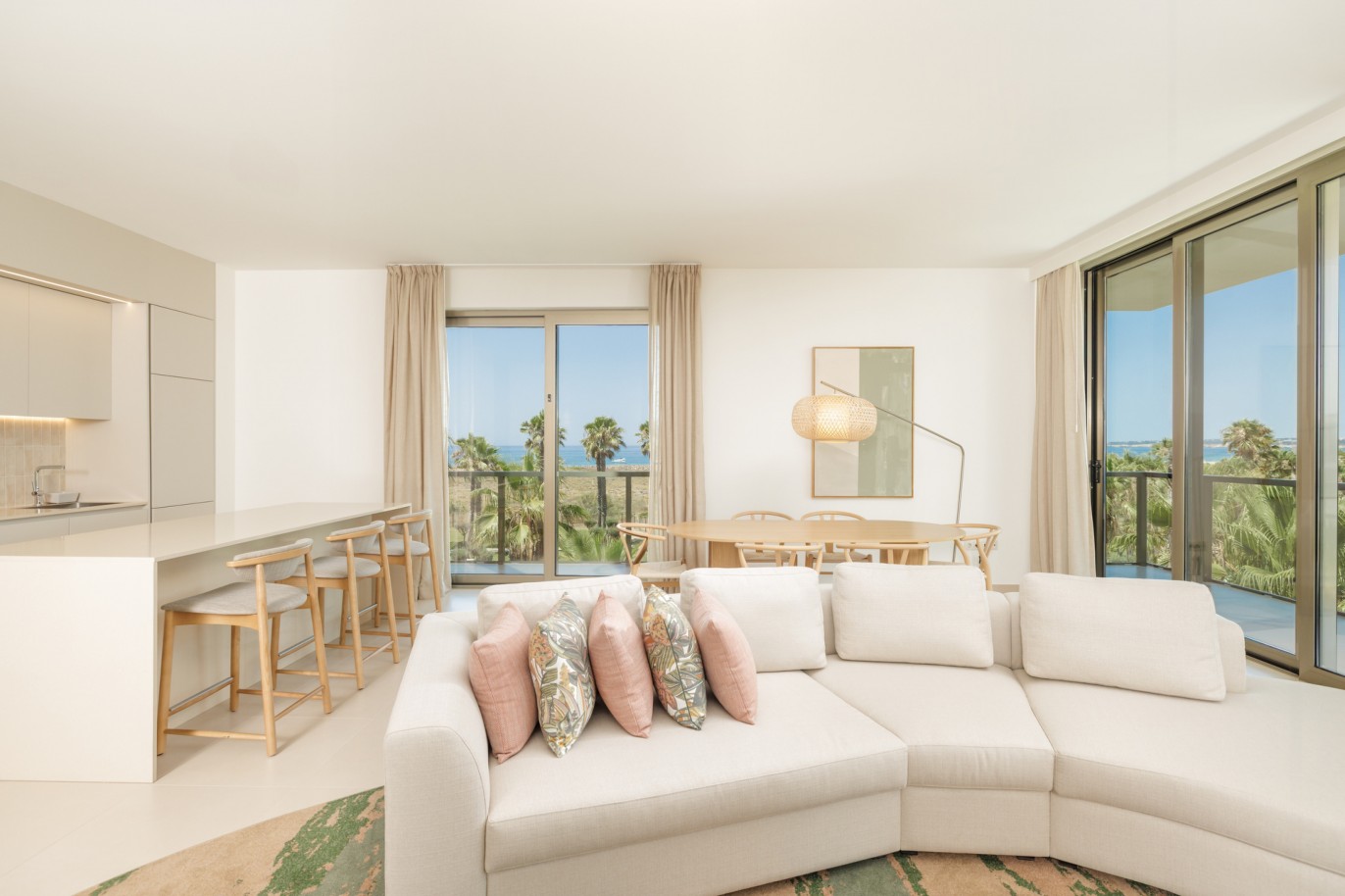 Apartamento T1+1 à venda com acesso direto à praia dos Salgados, Algarve_349764