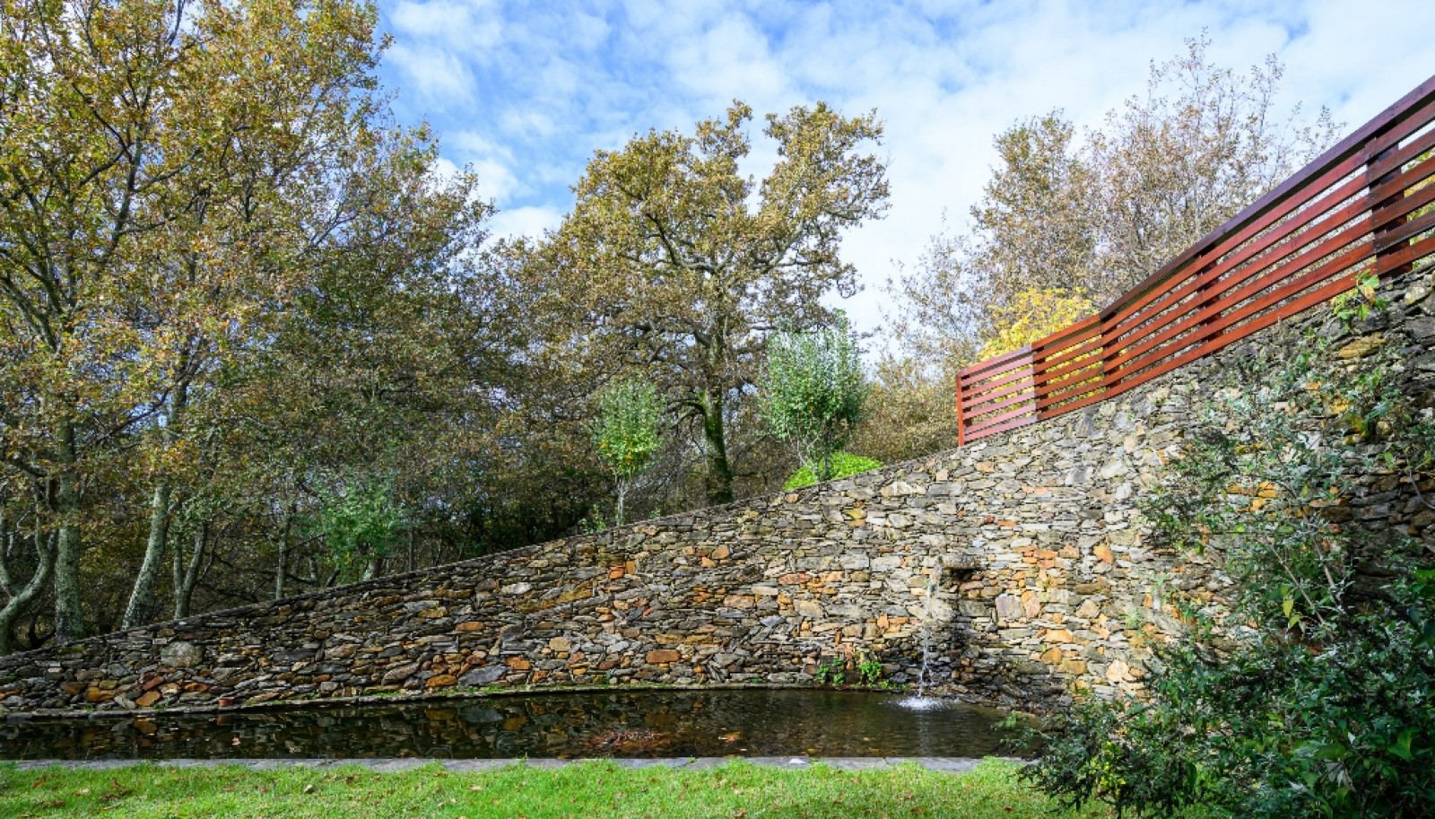 Quinta da Longra com três quartos para venda em Arouca, Portugal_350044