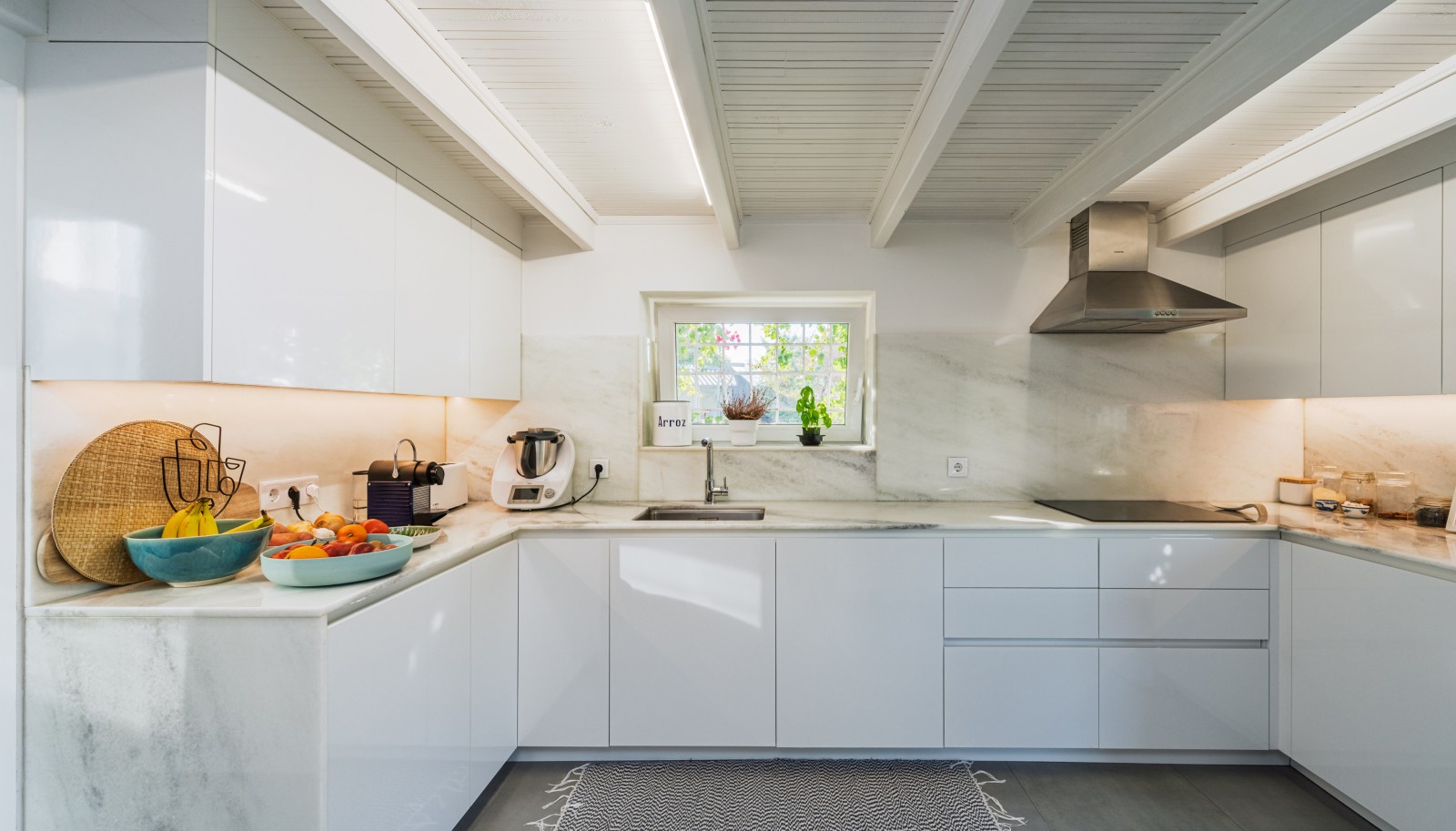 Drei-zimmer-Villa mit garten und pool zu verkaufen in Maia, Portugal_350362