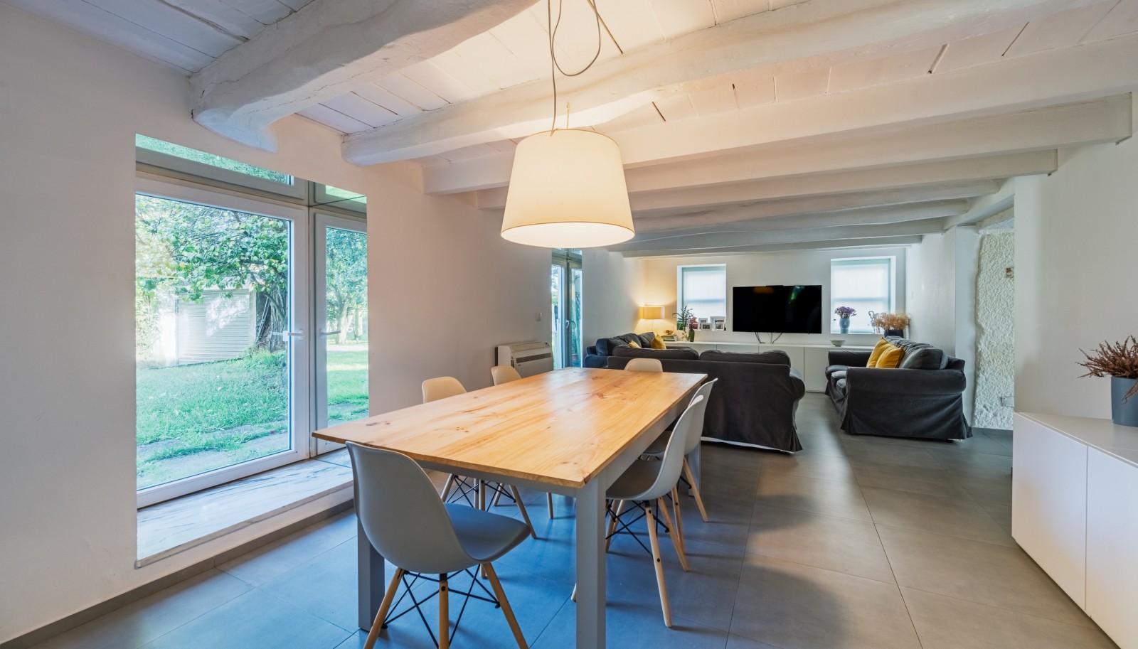 Drei-zimmer-Villa mit garten und pool zu verkaufen in Maia, Portugal_350366