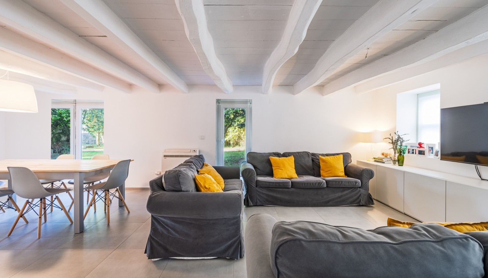 Drei-zimmer-Villa mit garten und pool zu verkaufen in Maia, Portugal_350367