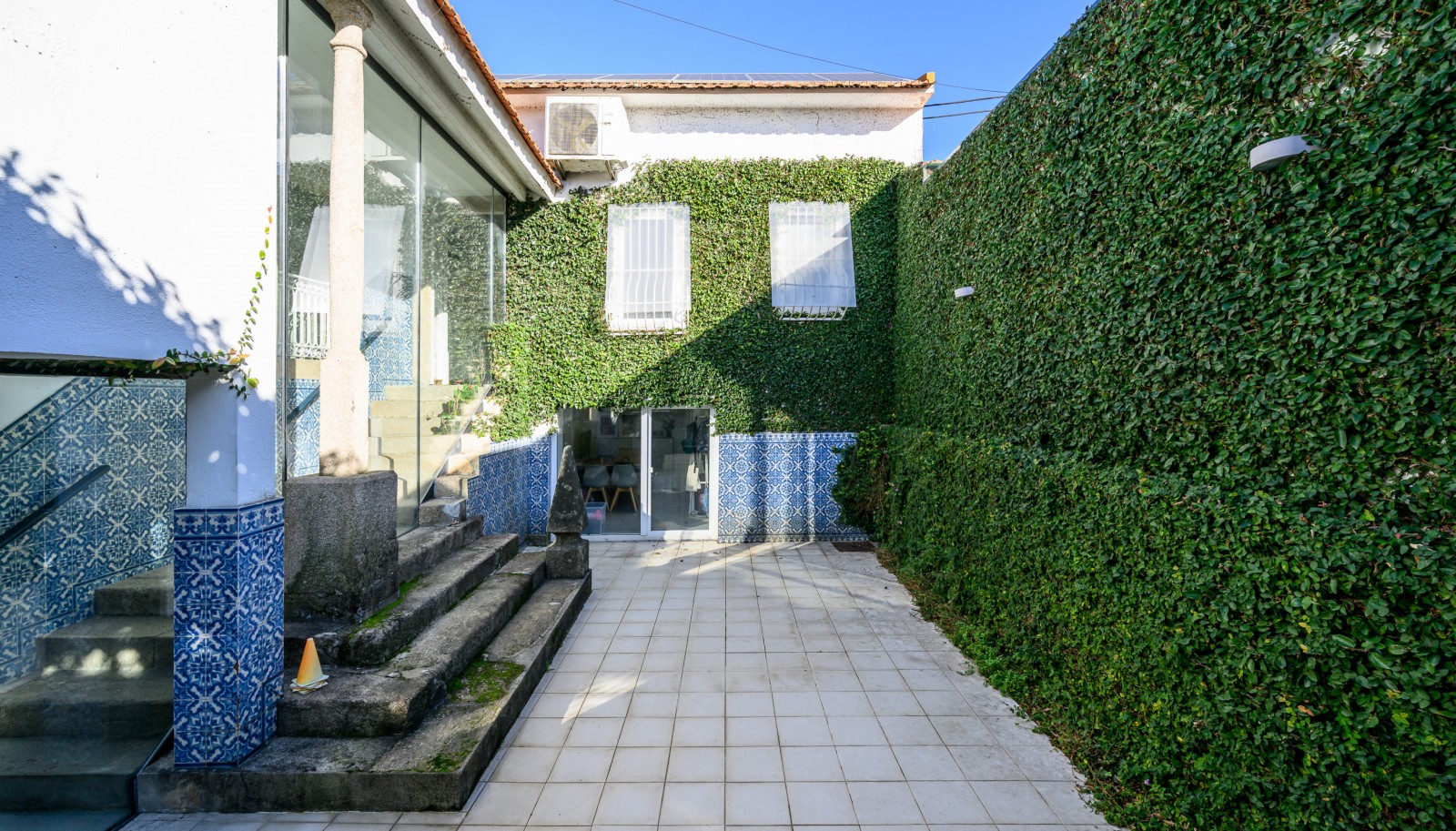 Drei-zimmer-Villa mit garten und pool zu verkaufen in Maia, Portugal_350408