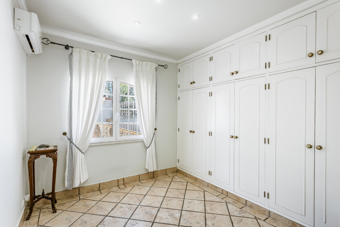 Villa 5 dormitorios y piscina en venta en Albufeira, Algarve, Portugal_350491