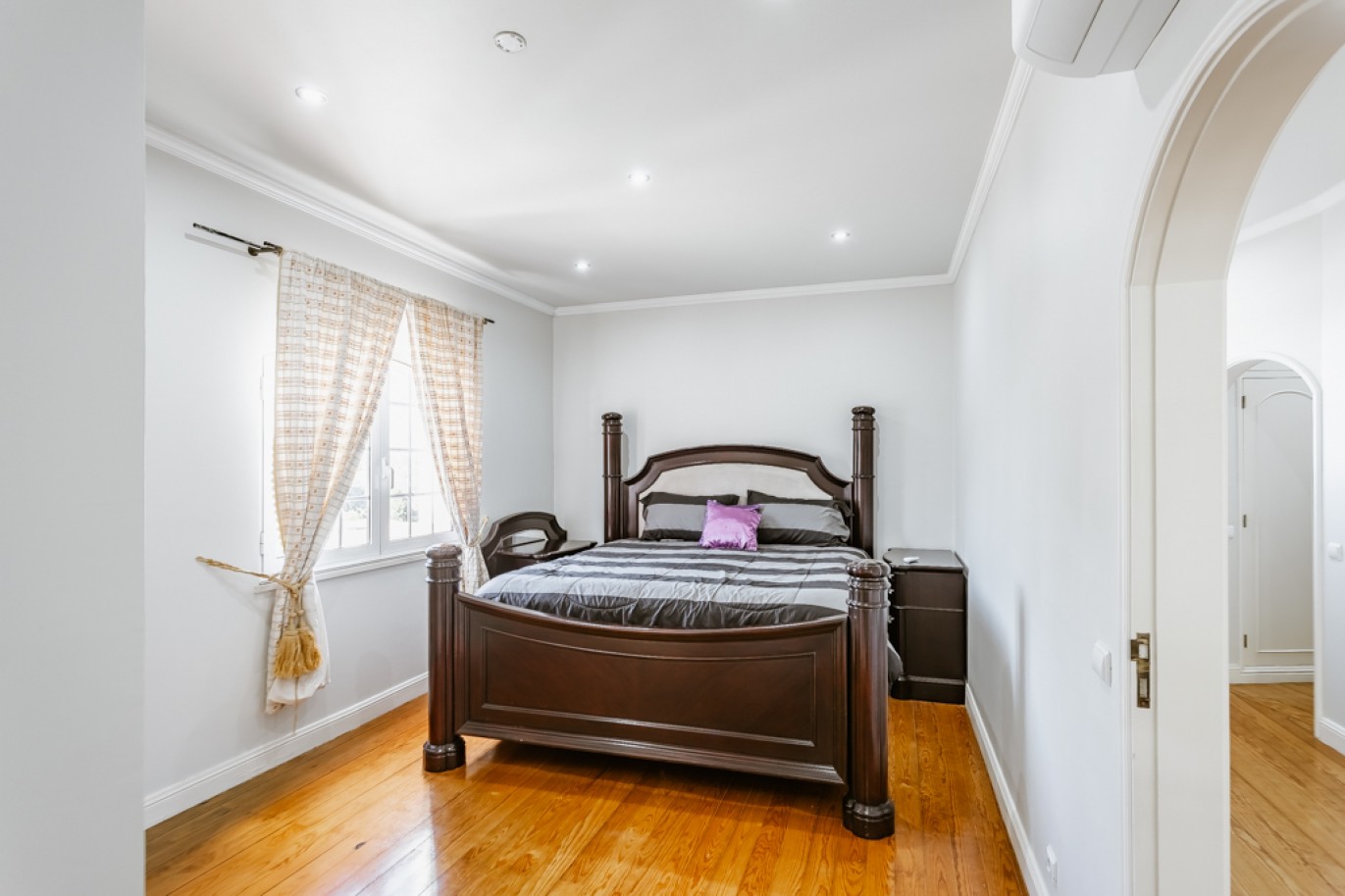 Villa 5 dormitorios y piscina en venta en Albufeira, Algarve, Portugal_350500