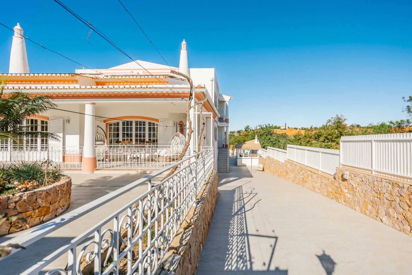 Villa 5 dormitorios y piscina en venta en Albufeira, Algarve, Portugal_350502