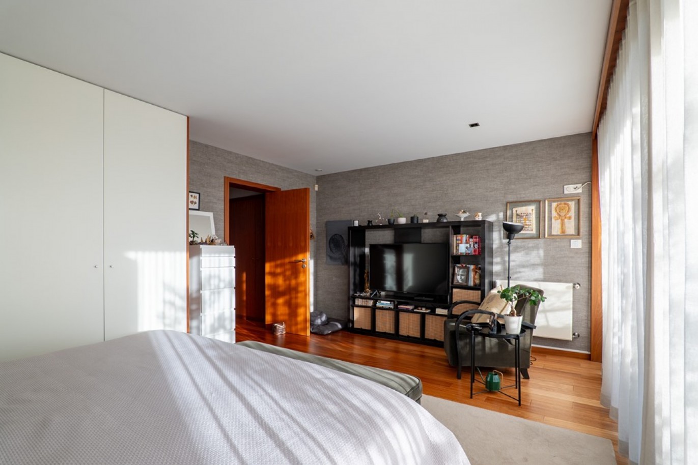 Villa de 4 dormitorios con jardín en venta en Oporto, Portugal_350673