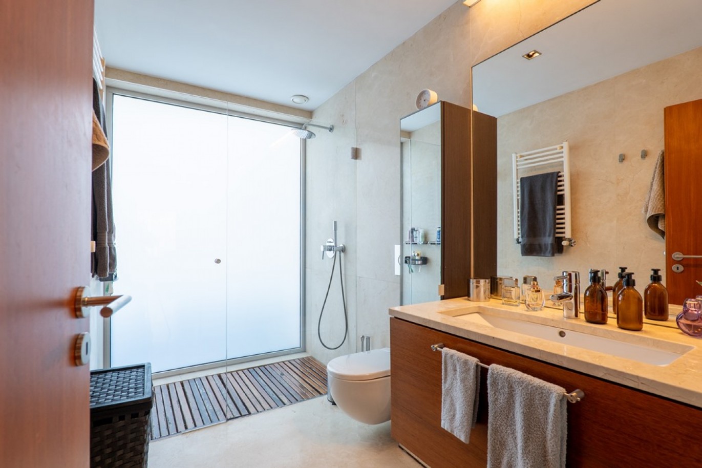 Villa de 4 dormitorios con jardín en venta en Oporto, Portugal_350675