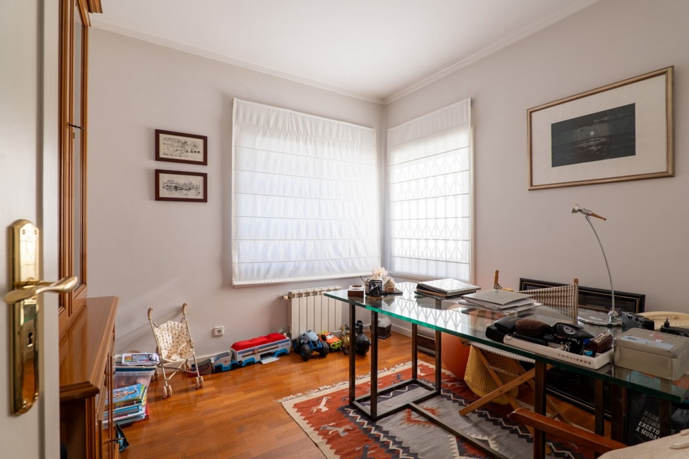 Four bedroom villa with outdoor space for sale Leça Palmeira, Portugal_350745