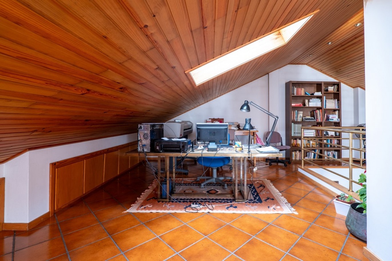 Four bedroom villa with outdoor space for sale Leça Palmeira, Portugal_350766