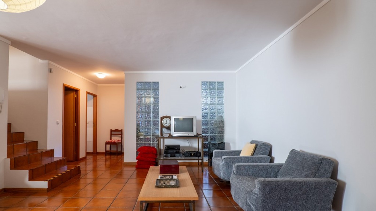 Four bedroom villa with outdoor space for sale Leça Palmeira, Portugal_350783