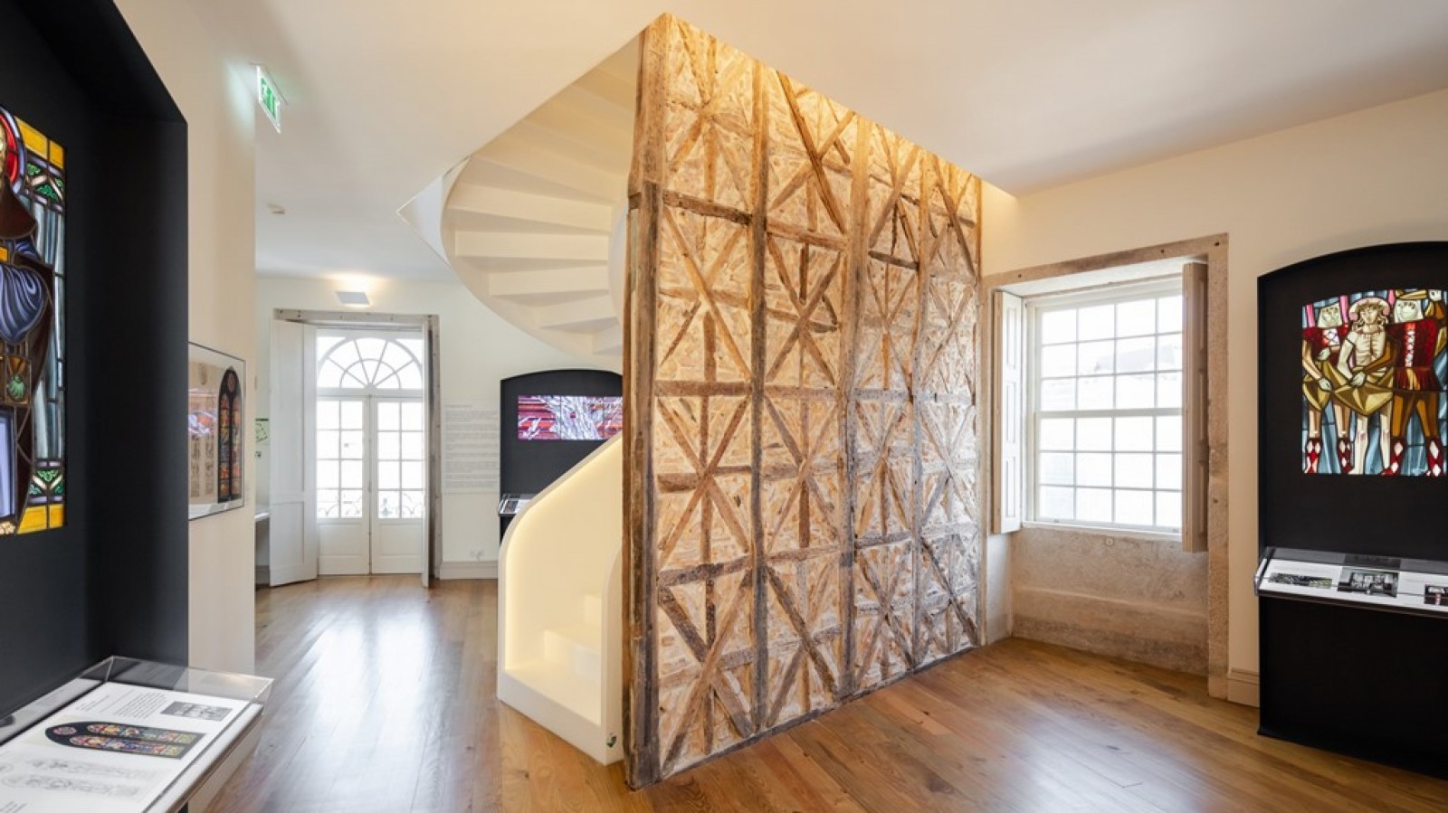 Prédio reabilitado para vender na Sé do Porto_350878