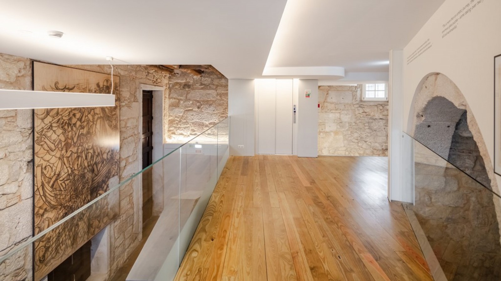 Prédio reabilitado para vender na Sé do Porto_350881