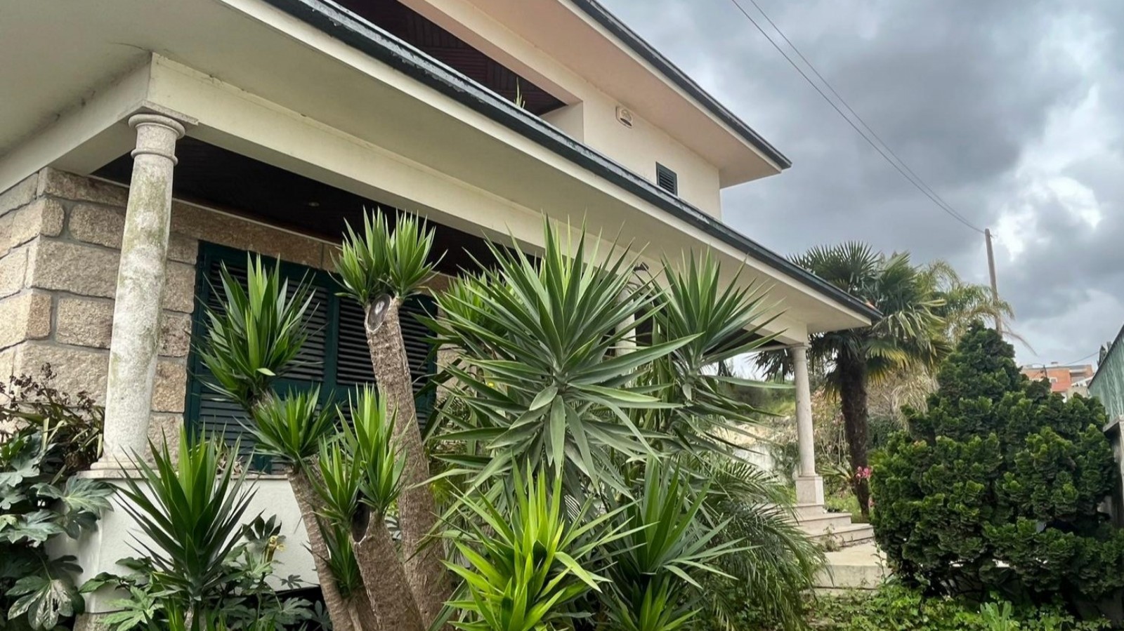 Renovierte 4-Schlafzimmer-Villa mit Garten zu verkaufen Maia, Portugal_351147