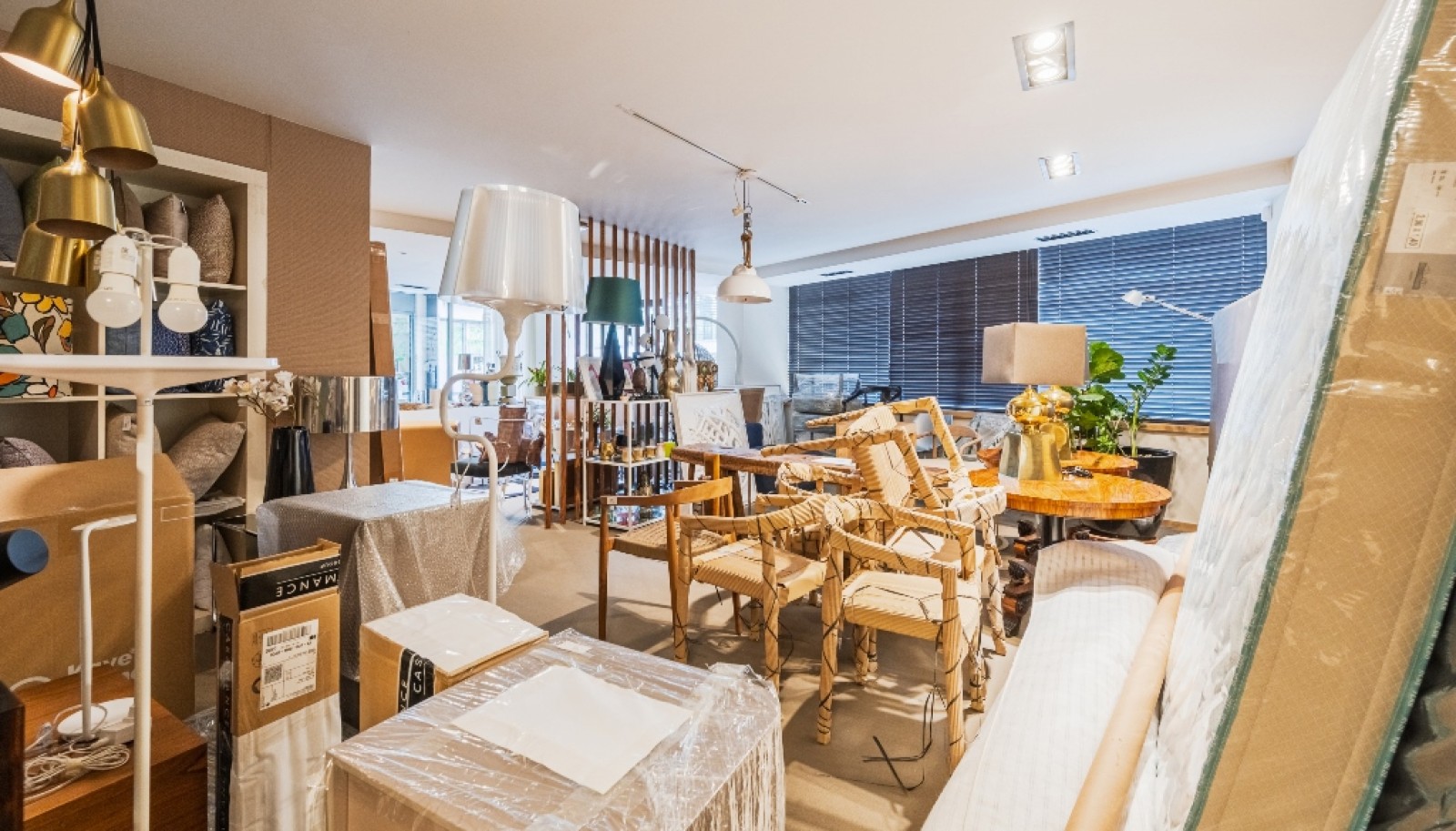 Geschäft zu verkaufen in der Avenida da Boavista in Porto, Portugal_351586