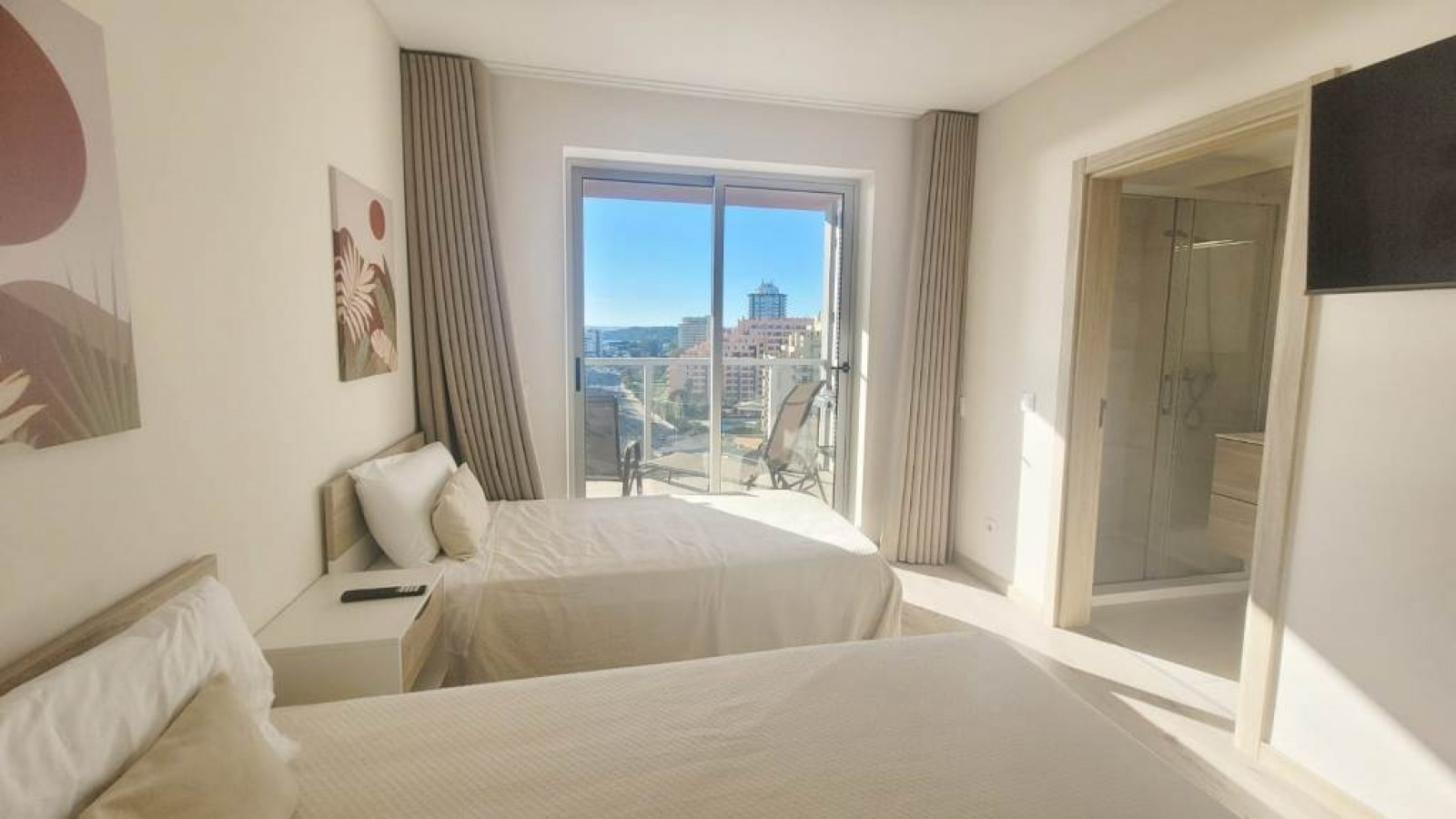 2-bedroom Apartment with sea view for sale Portimão, Algarve, Portugal_351863