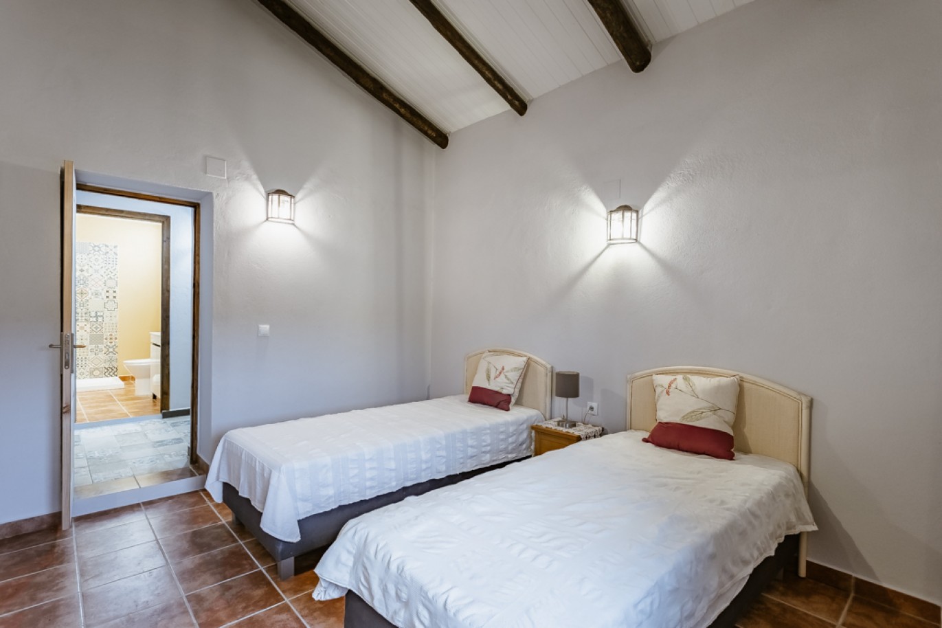 Renovierte 4-Schlafzimmer-Villa zu verkaufen Silves, Algarve, Portugal_352229