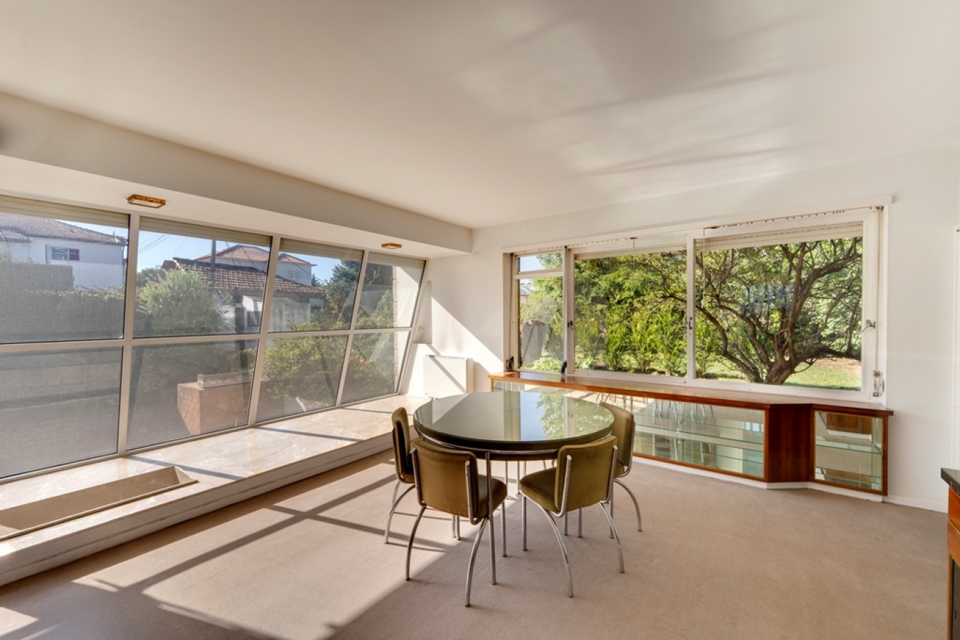 Villa modernista de 4 dormitorios en venta en Oporto, Portugal _352785