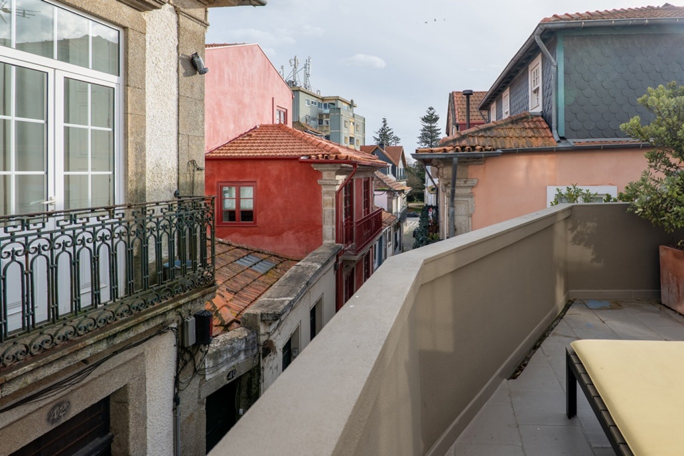 Two bedroom apartment with terrace for sale Foz Velha, Porto, Portugal_353020