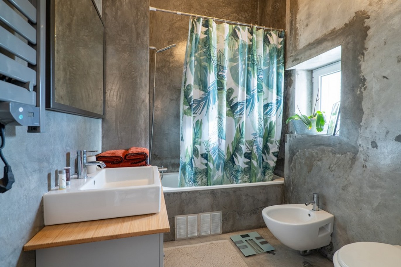 Two bedroom apartment with terrace for sale Foz Velha, Porto, Portugal_353033