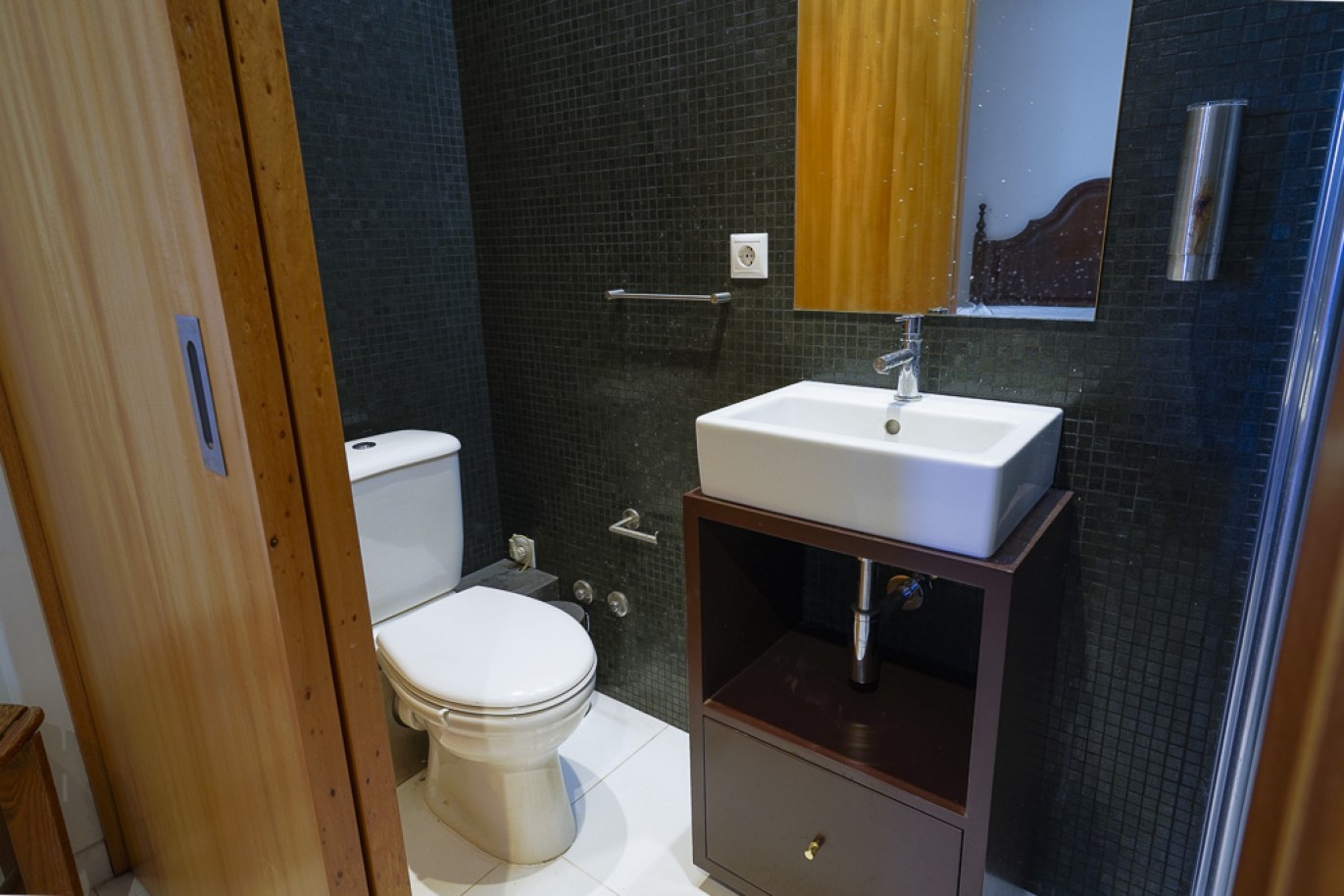 Propriedade perto da praia à venda em Quarteira, Algarve_353220