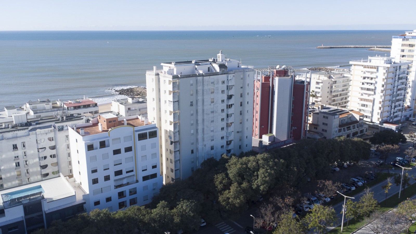 Propriedade perto da praia à venda em Quarteira, Algarve_353236