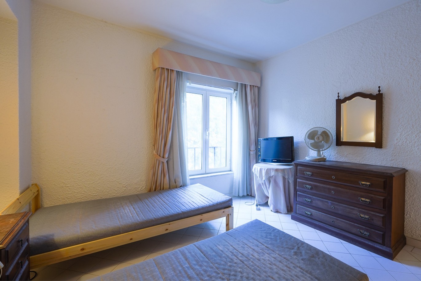 Propriedade perto da praia à venda em Quarteira, Algarve_353243