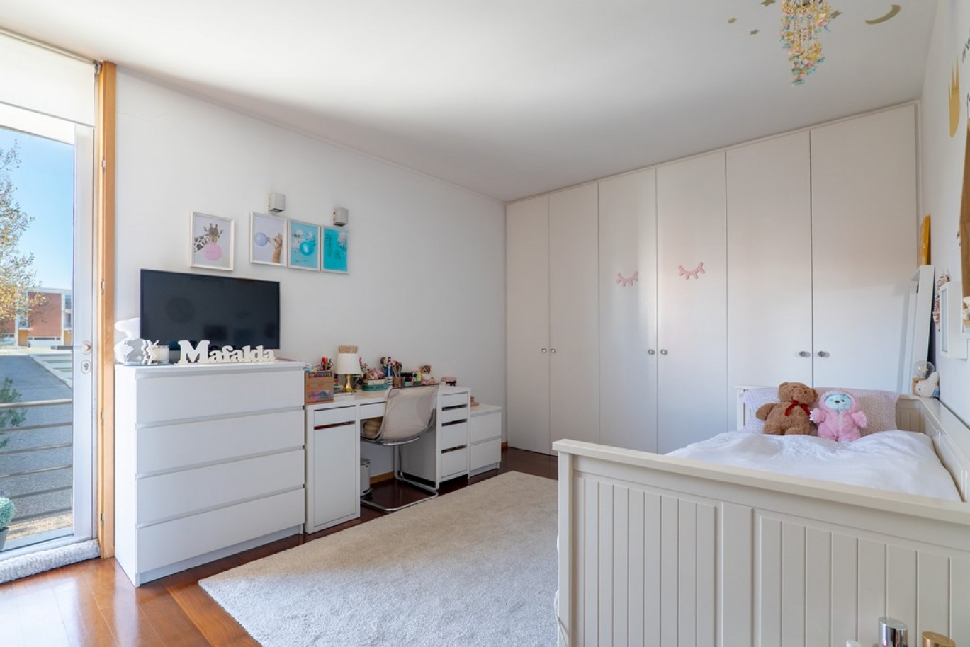 Vier-Zimmer-Villa mit Garten in geschlossener Wohnanlage in Maia, Portugal_353471