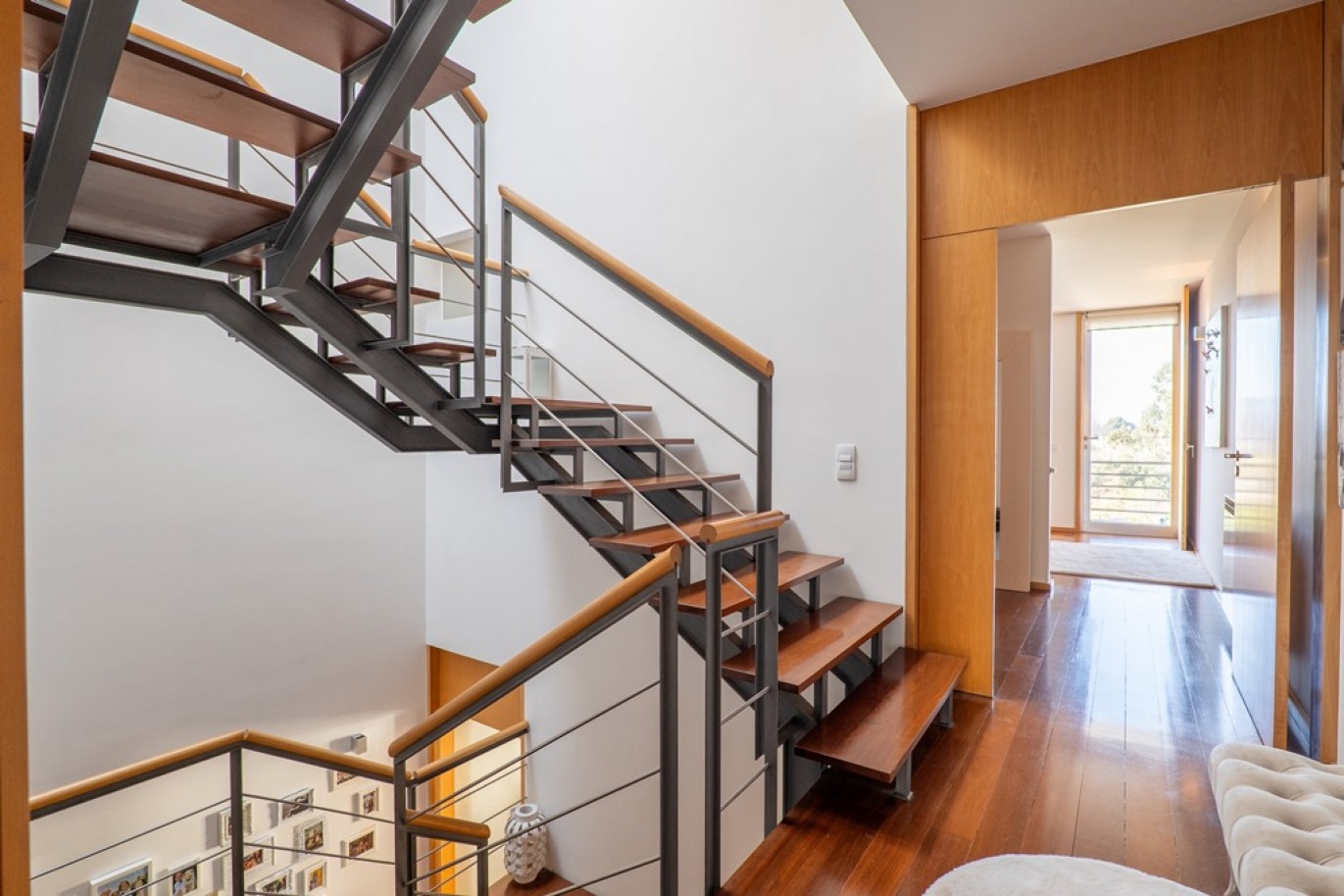 Vier-Zimmer-Villa mit Garten in geschlossener Wohnanlage in Maia, Portugal_353472