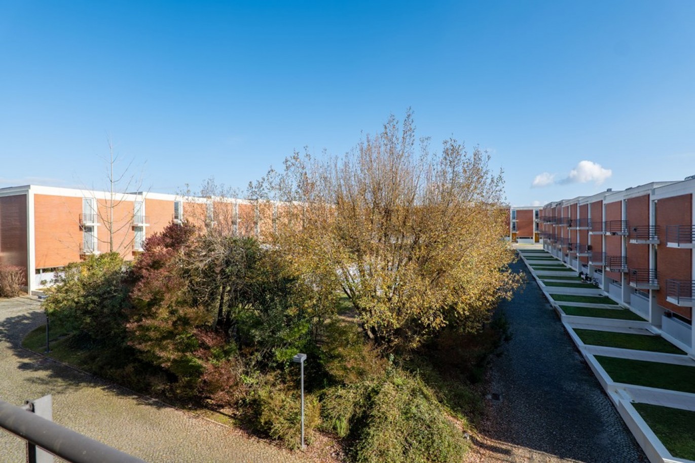 Vier-Zimmer-Villa mit Garten in geschlossener Wohnanlage in Maia, Portugal_353483
