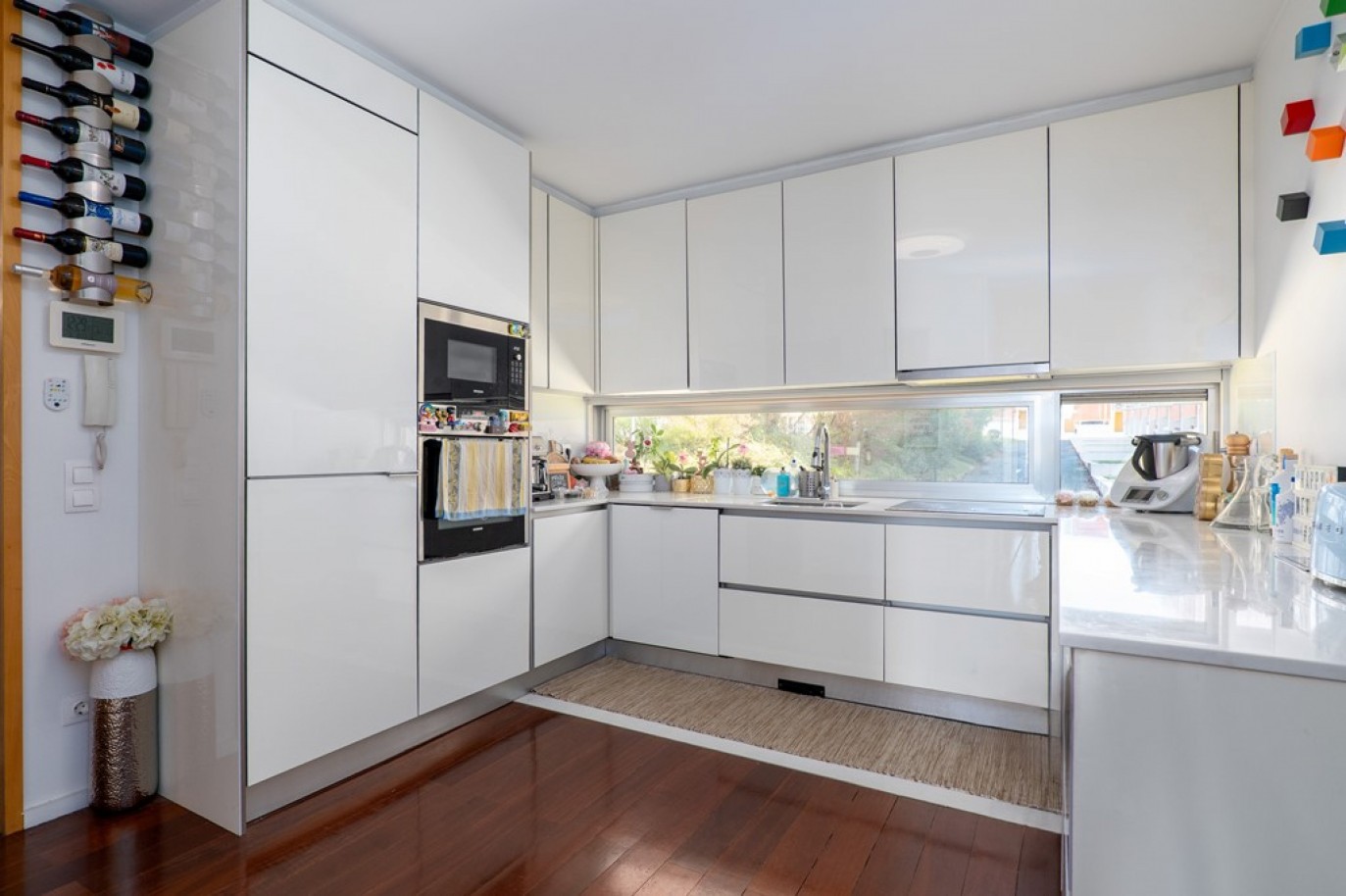 Vier-Zimmer-Villa mit Garten in geschlossener Wohnanlage in Maia, Portugal_353619