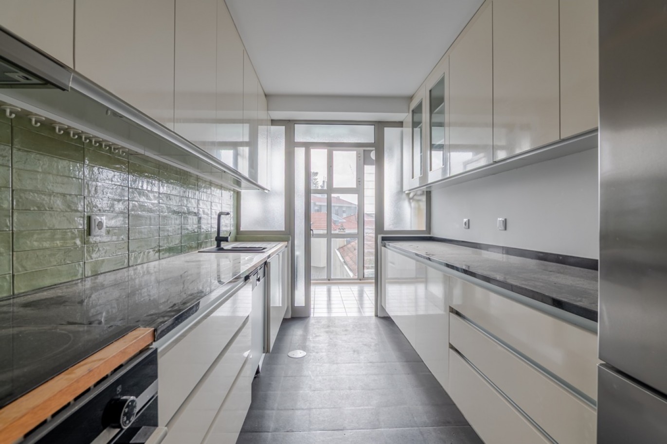 Three bedroom duplex flat with balconies for sale in Porto, Portugal_353644