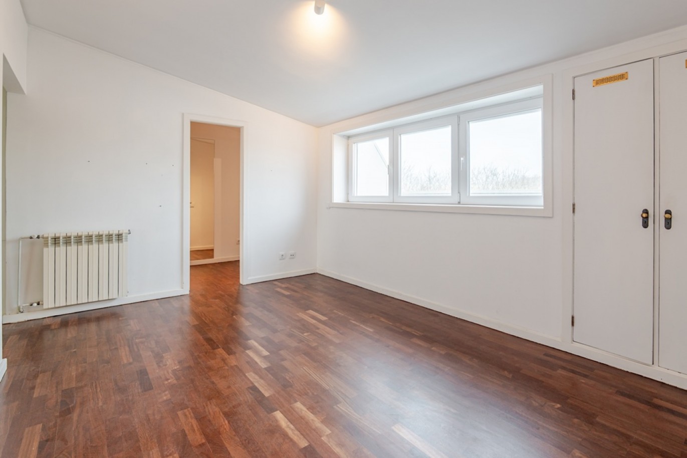 Three bedroom duplex flat with balconies for sale in Porto, Portugal_353650