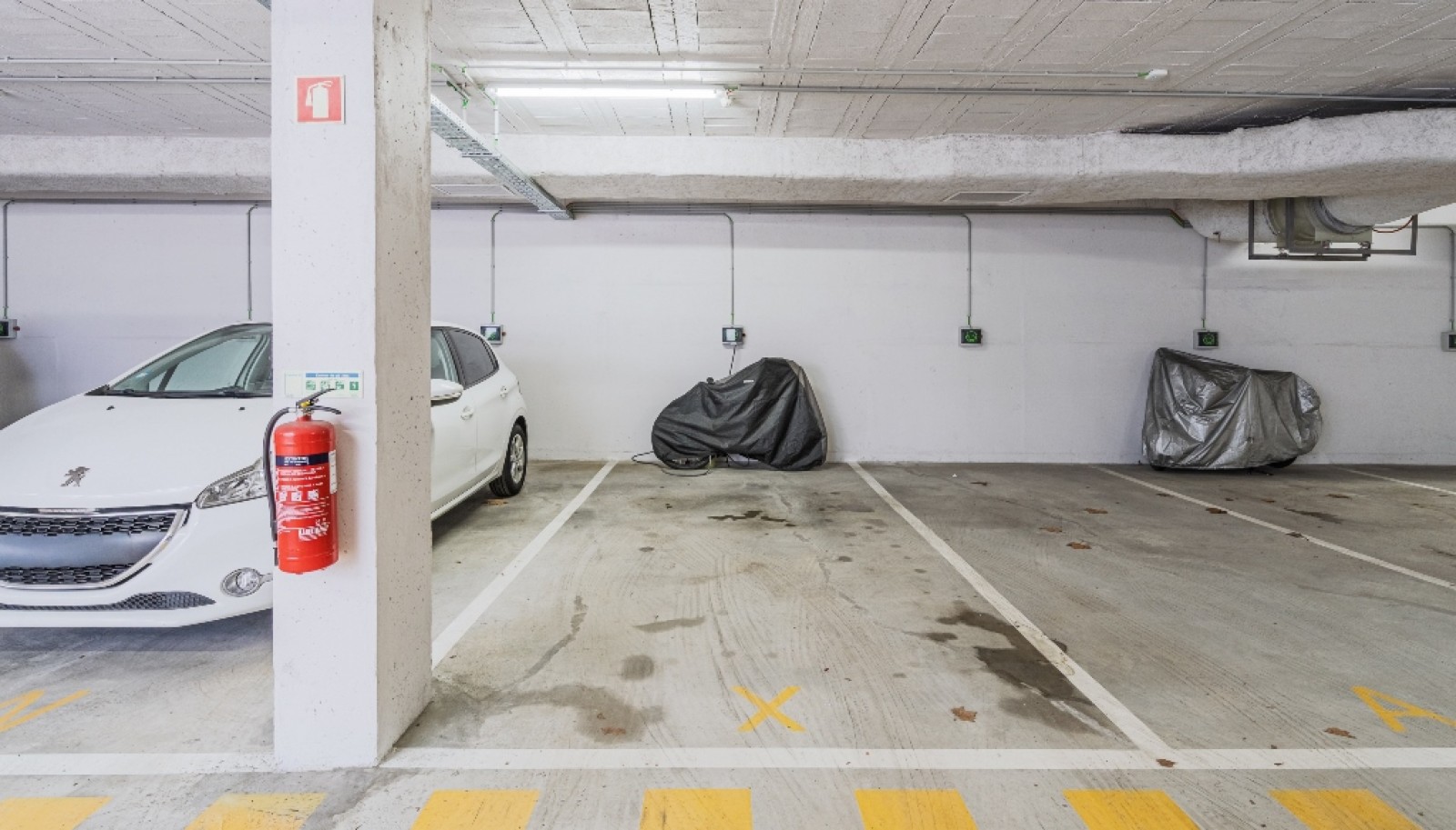 Apartamento T1 com varanda e estacionamento_354422