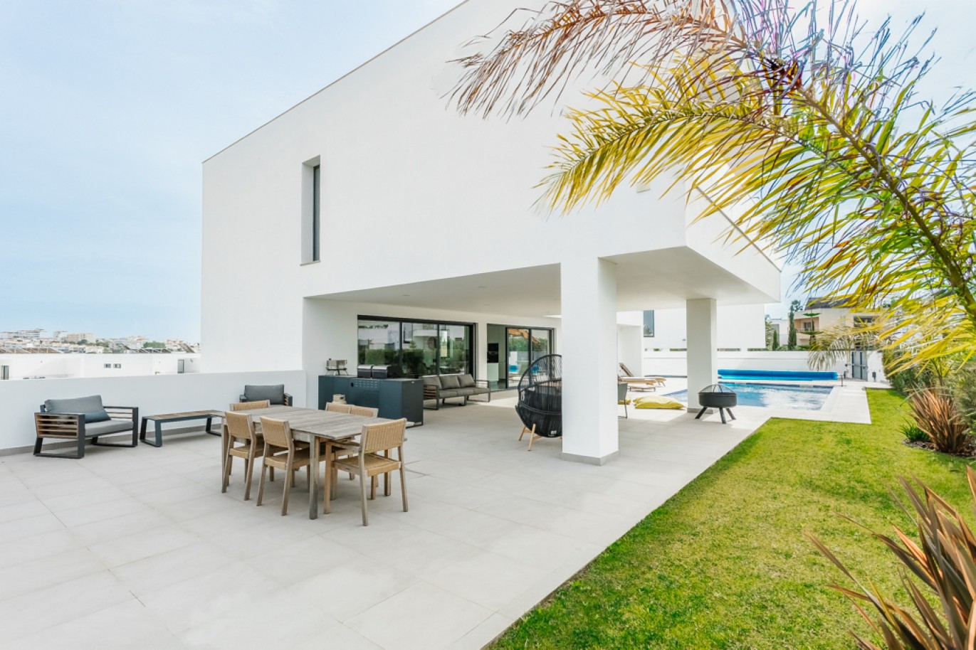 Moderna Moradia V3 com piscina para venda em Alcantarilha, Algarve_354432