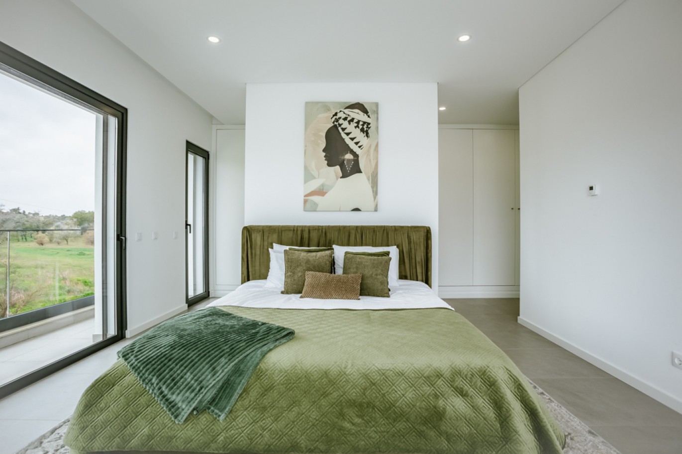 Moderna Moradia V3 com piscina para venda em Alcantarilha, Algarve_354440