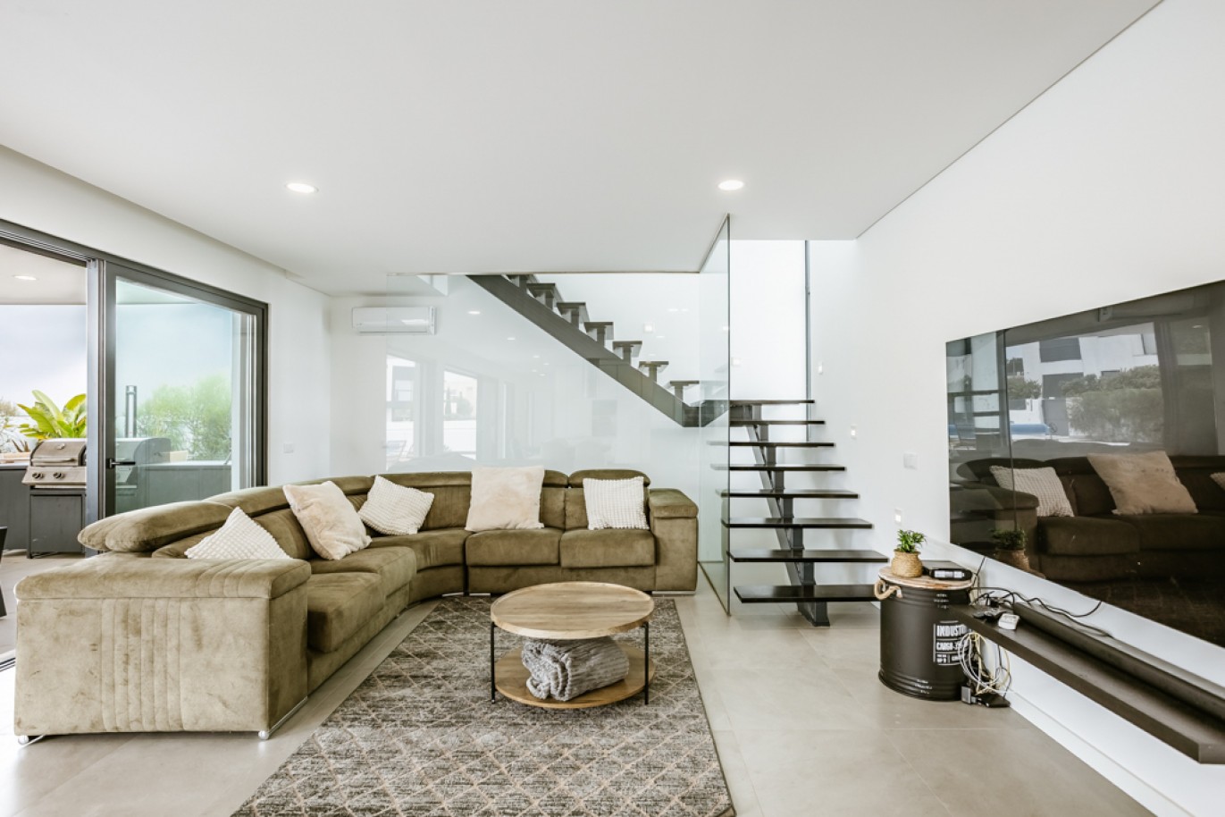 House in Pera - Image 5