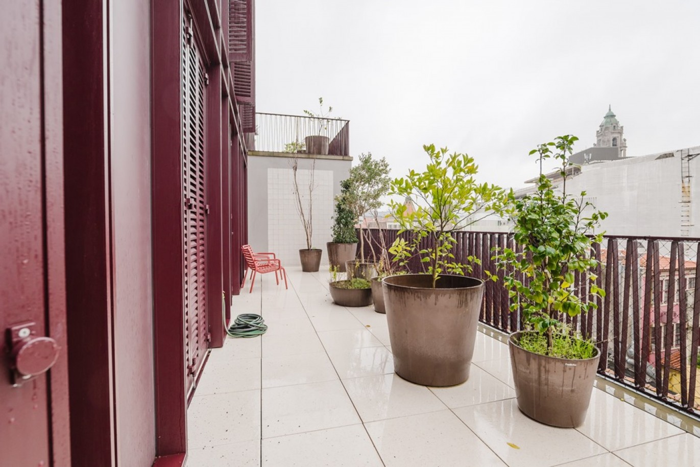 Apartamento T4 com varandas para venda no centro do Porto_354469